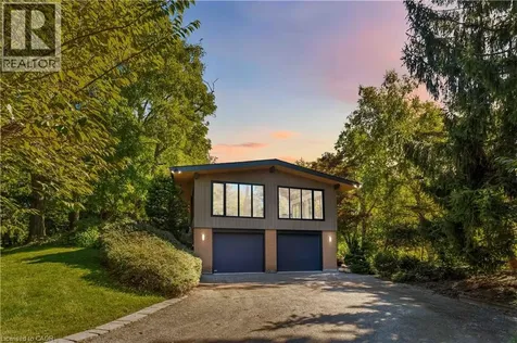 154 Middletown Road Dundas ON L9H 5E1
