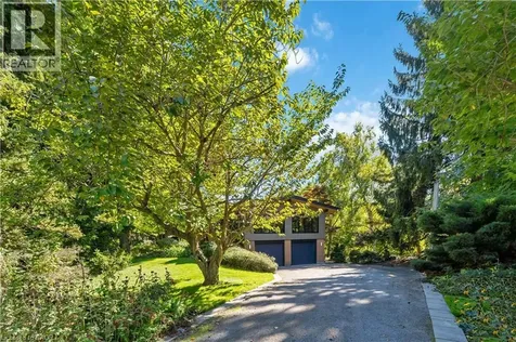 154 Middletown Road Dundas ON L9H 5E1