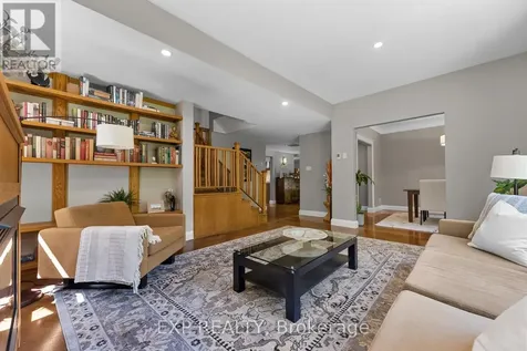 5759 Queenscourt Crescent Ottawa ON K4M 1K3