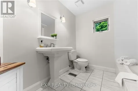 5759 Queenscourt Crescent Ottawa ON K4M 1K3