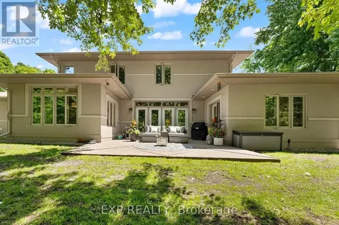 5759 Queenscourt Crescent Ottawa ON K4M 1K3