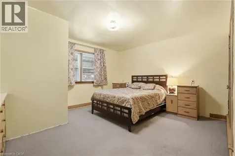 196 Glen Road Hamilton ON L8S 3N4