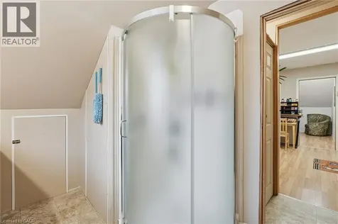 196 Glen Road Hamilton ON L8S 3N4
