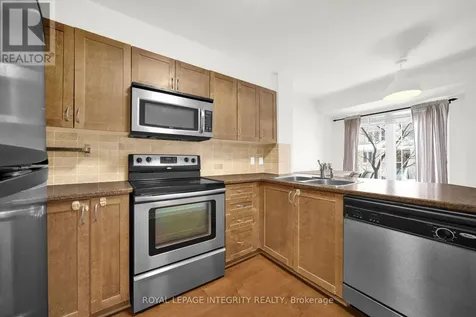 268 Paseo Pvt Private Ottawa ON K2G 4N7