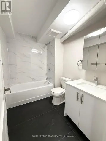 325 Cooper Street Ottawa ON K2P 0G5