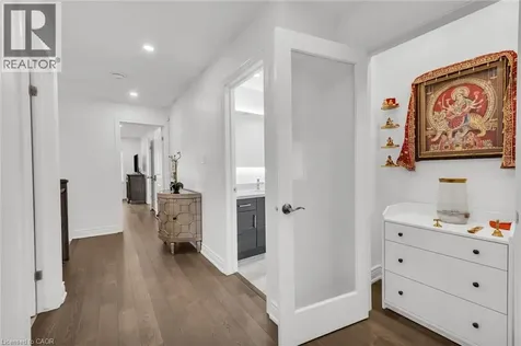 122 Shoreview Place Stoney Creek ON L8E 0J4