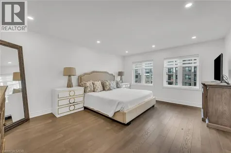 122 Shoreview Place Stoney Creek ON L8E 0J4