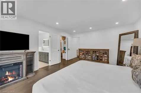 122 Shoreview Place Stoney Creek ON L8E 0J4
