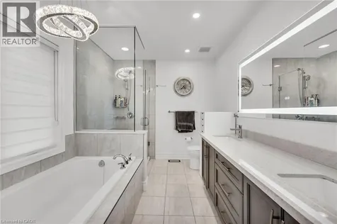 122 Shoreview Place Stoney Creek ON L8E 0J4