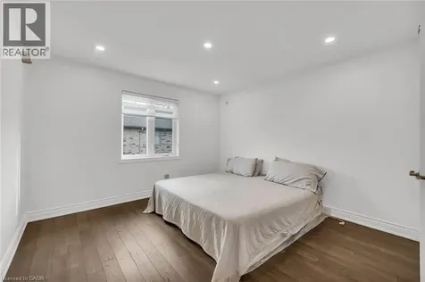122 Shoreview Place Stoney Creek ON L8E 0J4