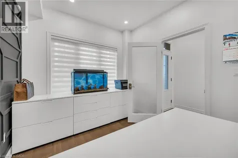 122 Shoreview Place Stoney Creek ON L8E 0J4