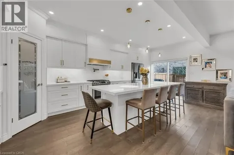 122 Shoreview Place Stoney Creek ON L8E 0J4