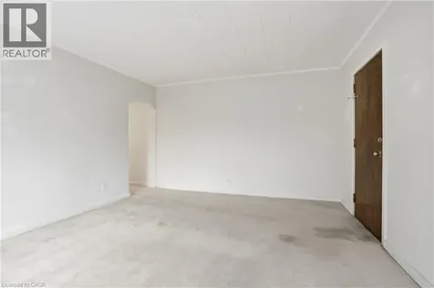 4 Robinson Street Hamilton ON L8P 1Y5