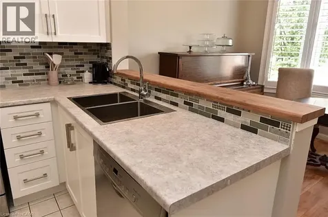 157 Silverbirch Boulevard Hamilton ON L0R 1W0