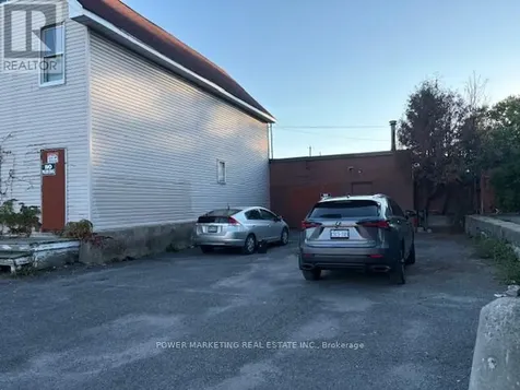566 Bay Street Ottawa ON K1R 6B9