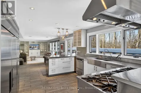 3476 Garden Of Eden Road Clearview ON L0M 1G0