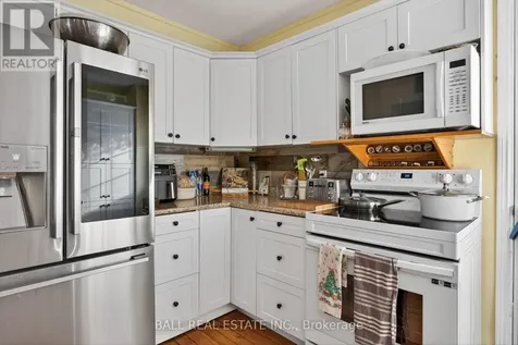 1132 Tara Road Selwyn ON K9J 6X2