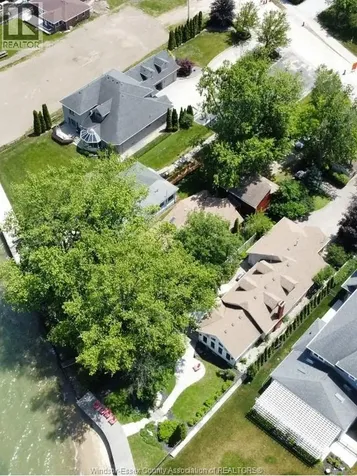13648 Riverside Drive East Tecumseh ON N8N 2M8