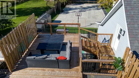 27 Allan Street Carleton Place ON K7C 1T1