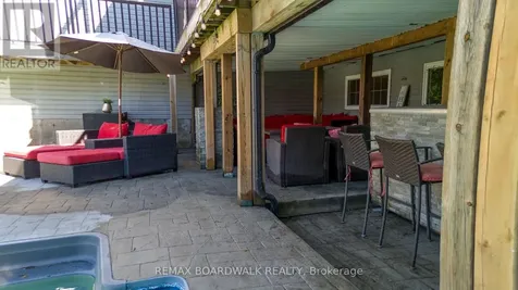 27 Allan Street Carleton Place ON K7C 1T1
