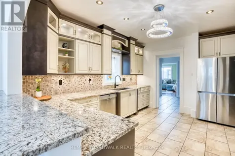 27 Allan Street Carleton Place ON K7C 1T1