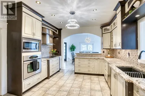 27 Allan Street Carleton Place ON K7C 1T1