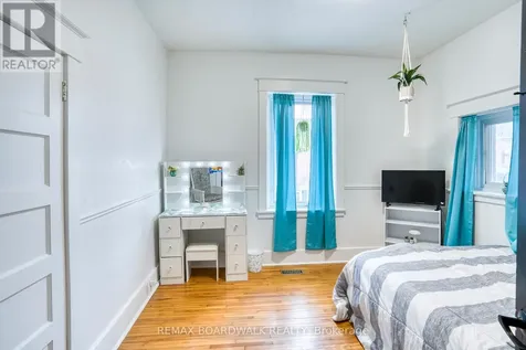 27 Allan Street Carleton Place ON K7C 1T1
