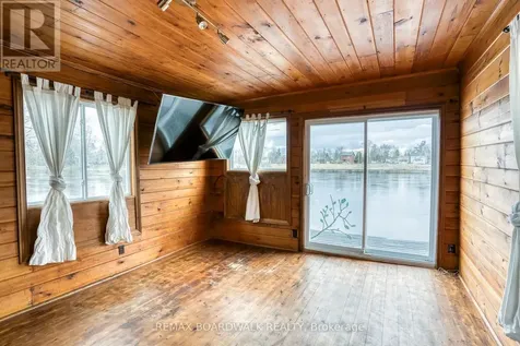 27 Allan Street Carleton Place ON K7C 1T1