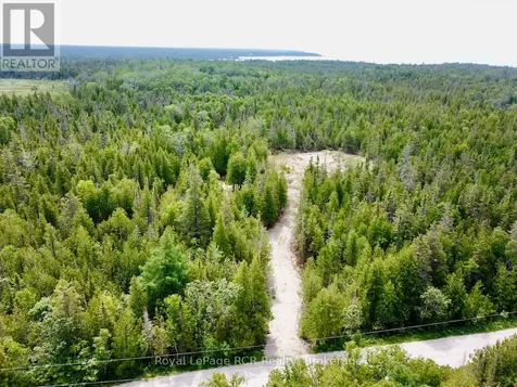 104 Little Pine Drive Northern Bruce Peninsula ON N0H 1W0