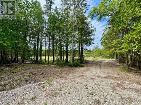 104 Little Pine Drive Northern Bruce Peninsula ON N0H 1W0