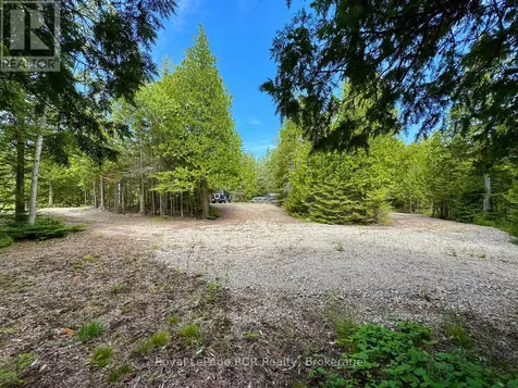 104 Little Pine Drive Northern Bruce Peninsula ON N0H 1W0