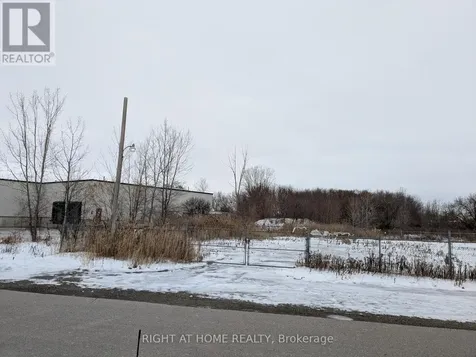 62 Plant Farm Boulevard Brantford ON N3S 7W3