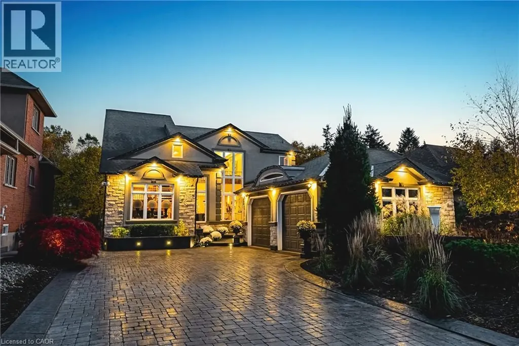 712 Highvalley Road Ancaster ON L9R 4E9