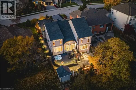 712 Highvalley Road Ancaster ON L9R 4E9