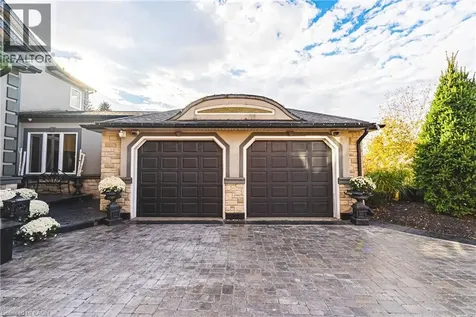 712 Highvalley Road Ancaster ON L9R 4E9