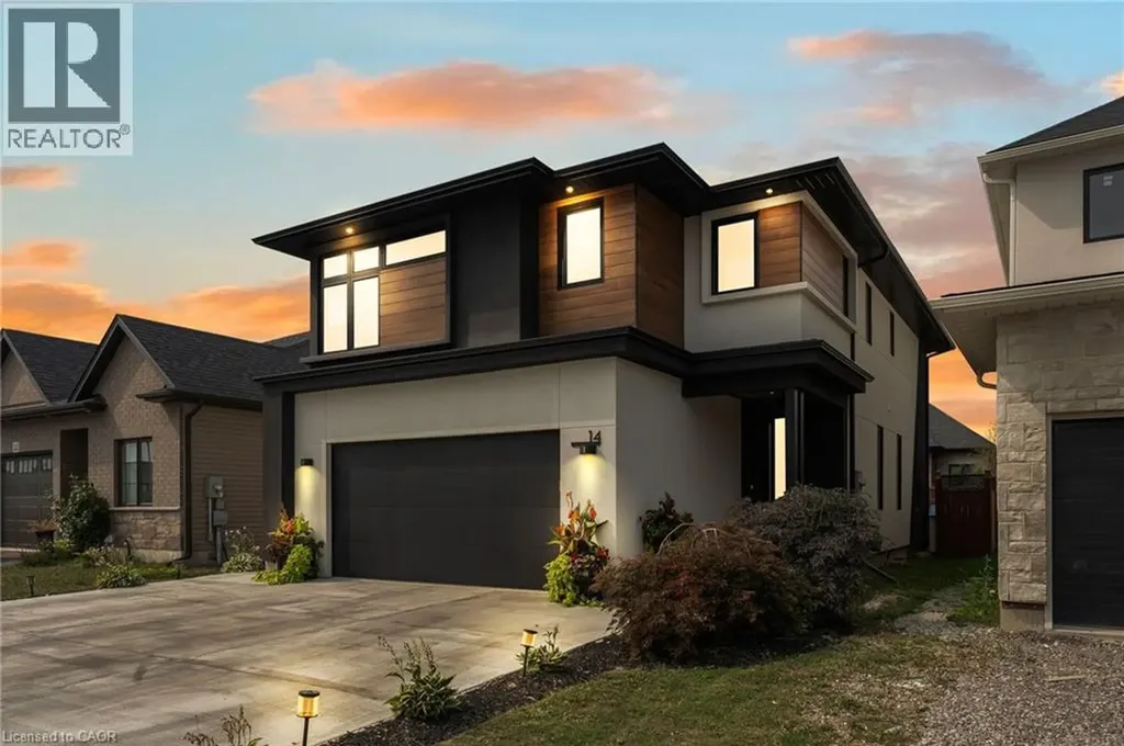 14 Willowbrook Drive Welland ON L3C 0G1