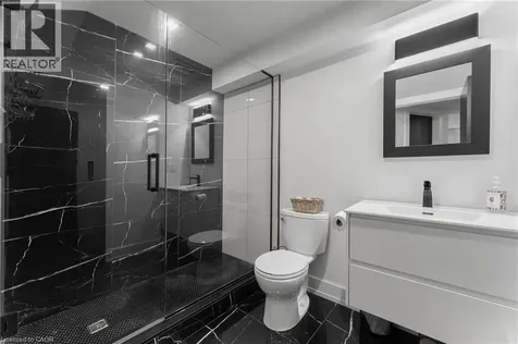 14 Willowbrook Drive Welland ON L3C 0G1