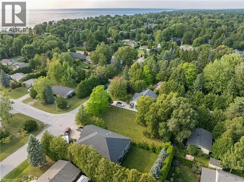 10 Hamilton Street Bayfield ON N0M 1G0