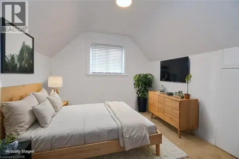 215 Walter Avenue South Hamilton ON L8K 3L3