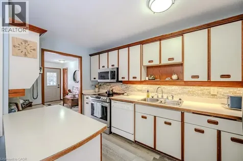 39 Bannockburn Road Kitchener ON N2R 1M1