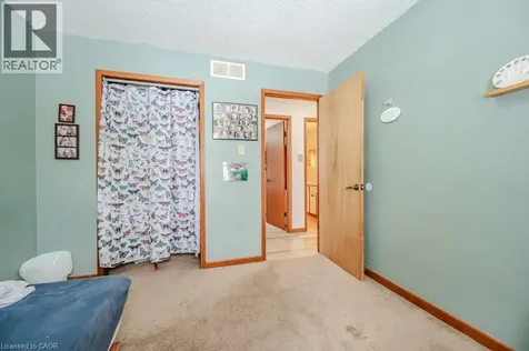 39 Bannockburn Road Kitchener ON N2R 1M1