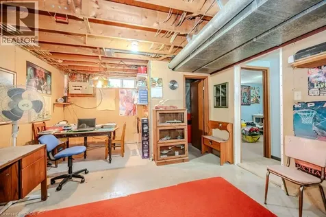 39 Bannockburn Road Kitchener ON N2R 1M1
