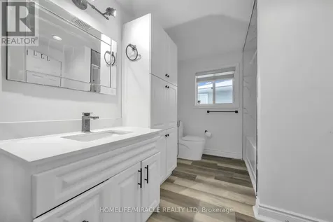 261 Country Hill Drive Kitchener ON N2E 2C1