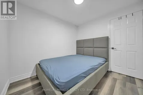 261 Country Hill Drive Kitchener ON N2E 2C1