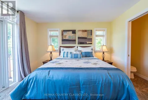 1579 Anstruther Lake Road North Kawartha ON K0L 1A0