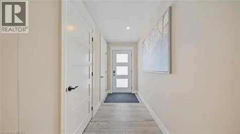 60 Willow Street Paris ON N3L 2K6