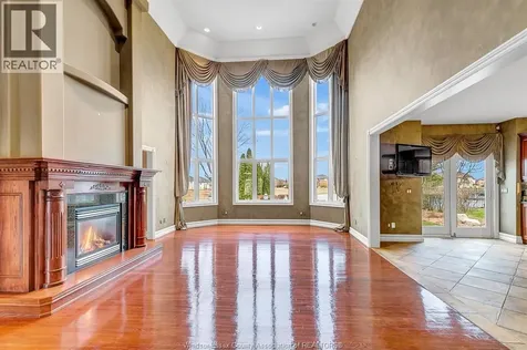 1585 Stoneybrook Crescent Windsor ON N9G 2Z4