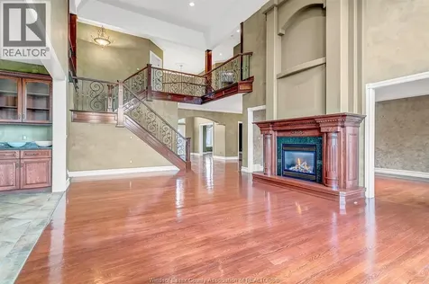 1585 Stoneybrook Crescent Windsor ON N9G 2Z4
