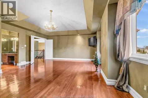 1585 Stoneybrook Crescent Windsor ON N9G 2Z4