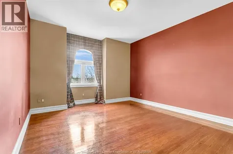 1585 Stoneybrook Crescent Windsor ON N9G 2Z4